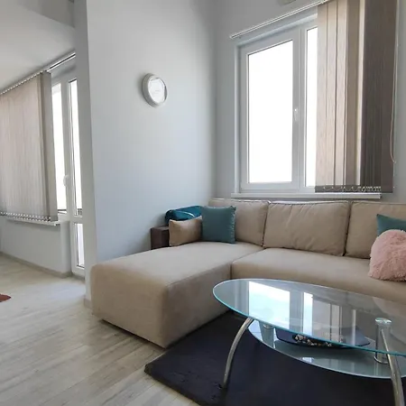 Apartment Urban Haven Warna