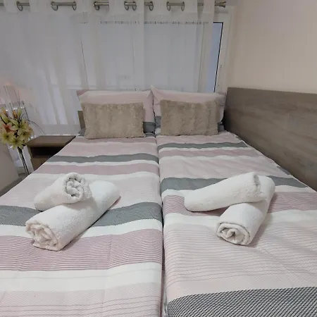 Urban Haven Apartment Warna